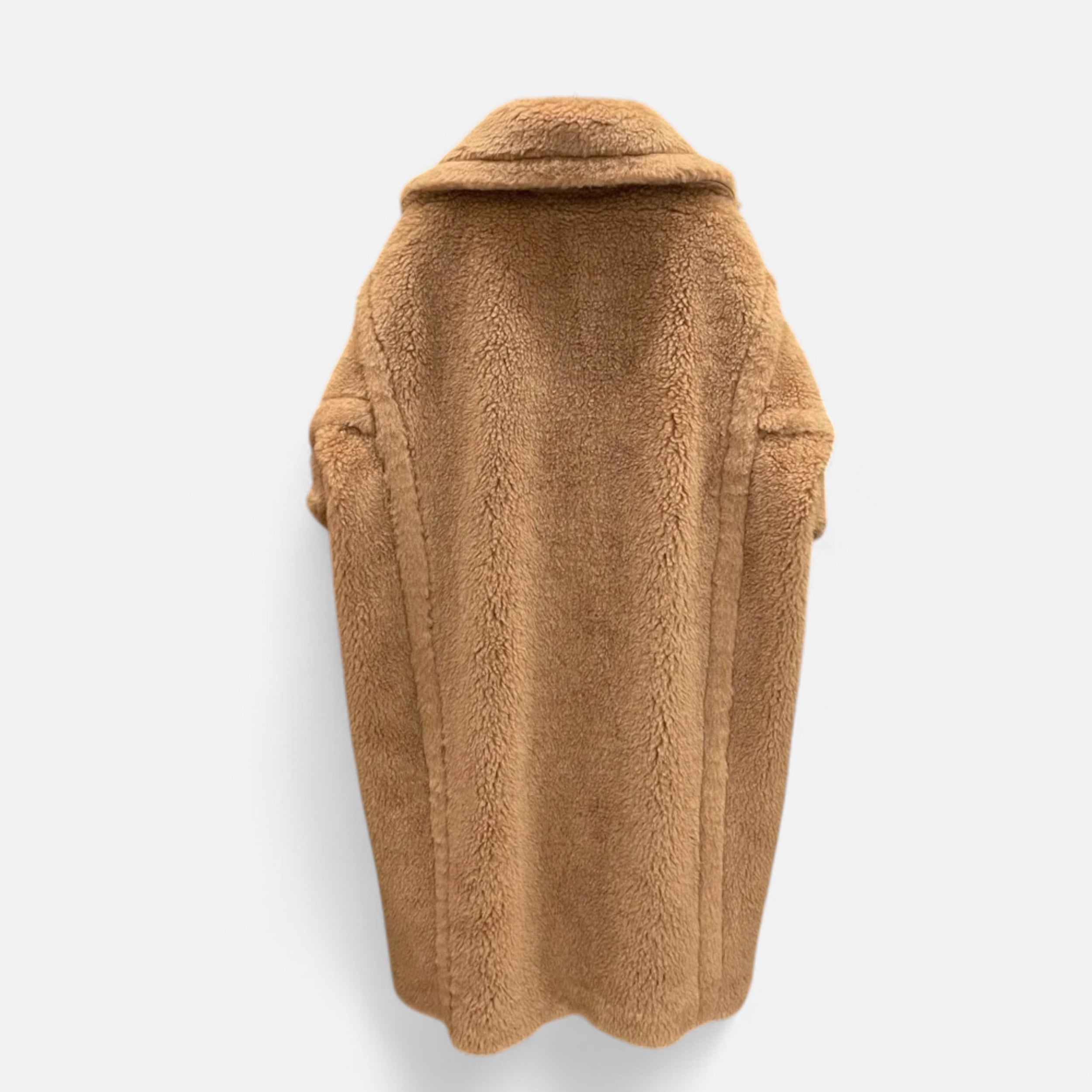 La Cartiera | Women’s Elegant Faux Fur Outerwear