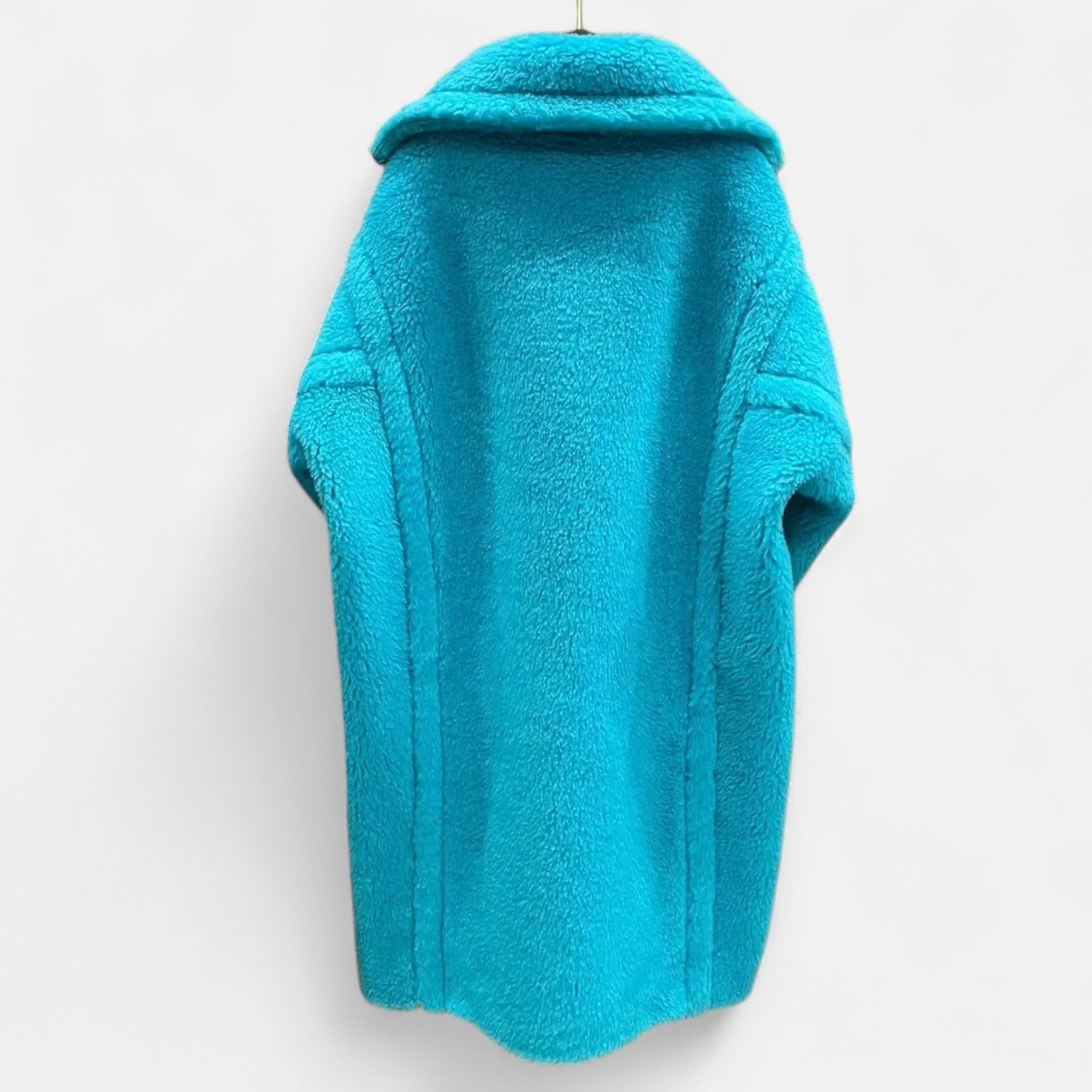 La Cartiera | Women’s Elegant Faux Fur Outerwear