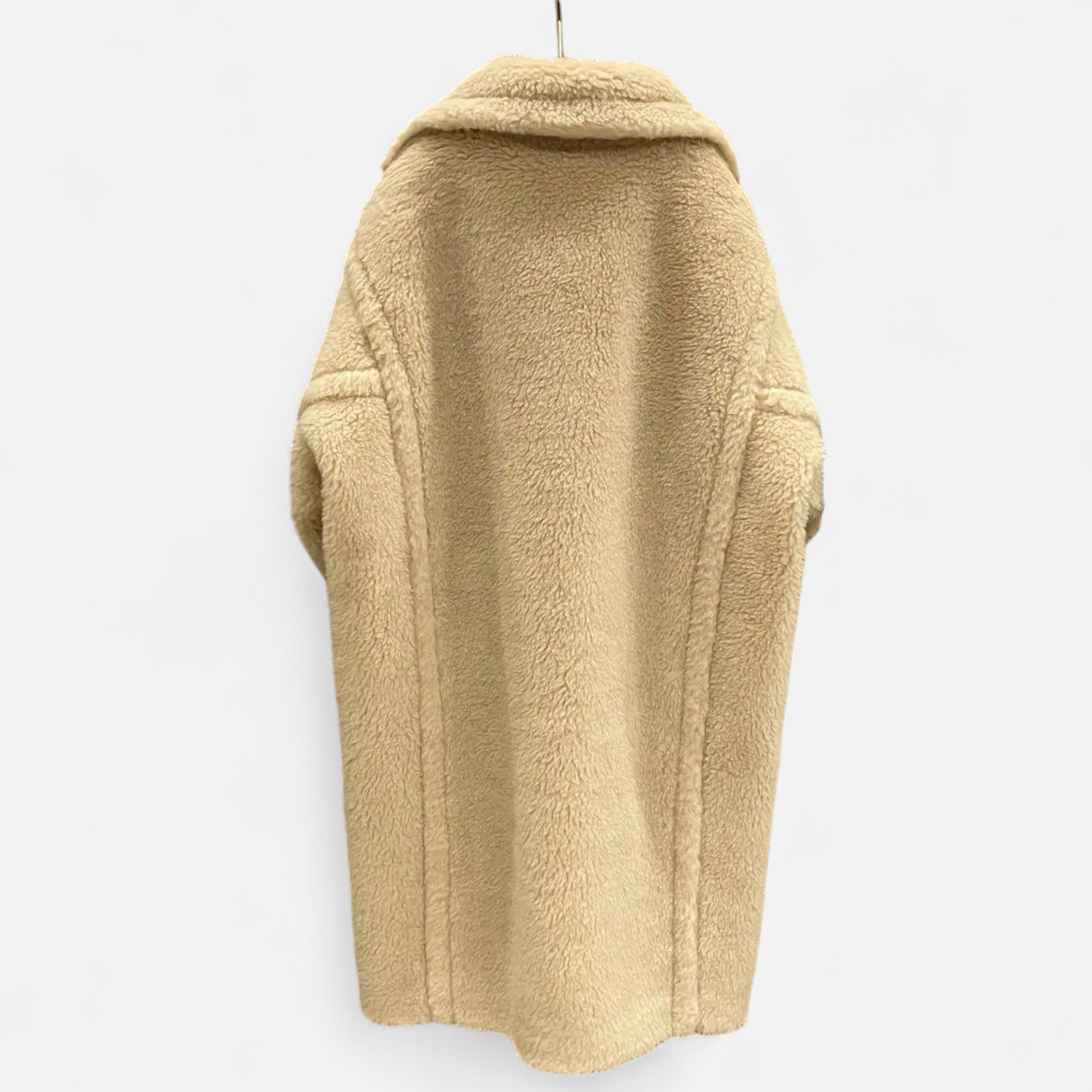 La Cartiera | Women’s Elegant Faux Fur Outerwear