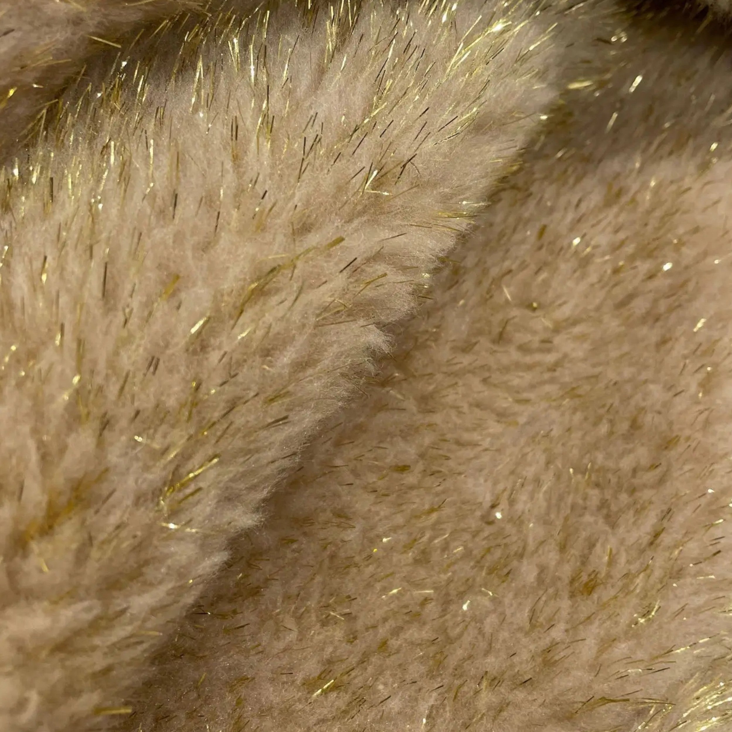 La Cartiera | Women’s Elegant Faux Fur Outerwear