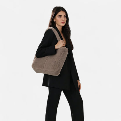 La Cartiera | Women’s Lambswool Plush Tote Bag